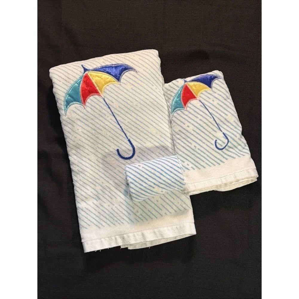 Vintage Fieldcrest Lustre 3 PC Towel Set Umbrella Rain Design White 1970s USA